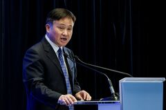 中国の巨額「隠れ債務」 危機的状況に