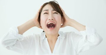 「いつの間にか両耳が聞こえづらくなる」無意識に繰り返している“NG習慣”とは?【WHOが警鐘】