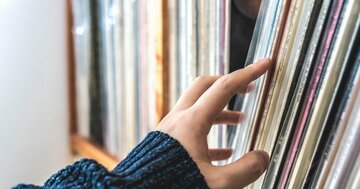「学び欲」の強い人が資料を捨てられない理由、カリスマ家政婦が解説!