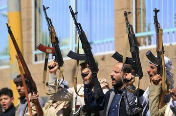 フーシ派、サウジ空港への攻撃を激化　3人死亡・数十人負傷
