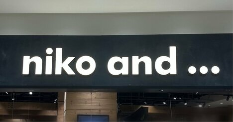 普通の財布に戻れないかも…！ニコアンドの“ガバッとひらくミニ財布”小銭が取りやすくて感動！「想像以上に可愛い」「一目惚れで買いました」「本当に買って良かった」《購入レビュー》
