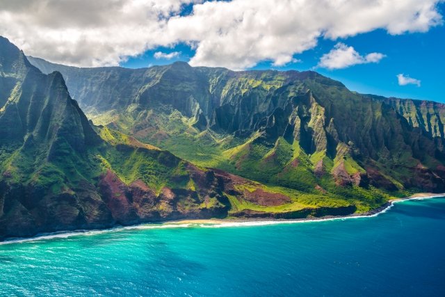 ハワイ・カウアイ島の歩き方、映画のロケにも多用される「伝説の島」の魅力 | 地球の歩き方ニュース＆レポート | ダイヤモンド・オンライン