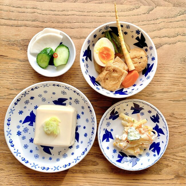 家のお皿、同じシリーズで揃えたい！セリアの「喫茶店みたいな食器」朝食もおしゃれに盛り付けられる！《購入レビュー》