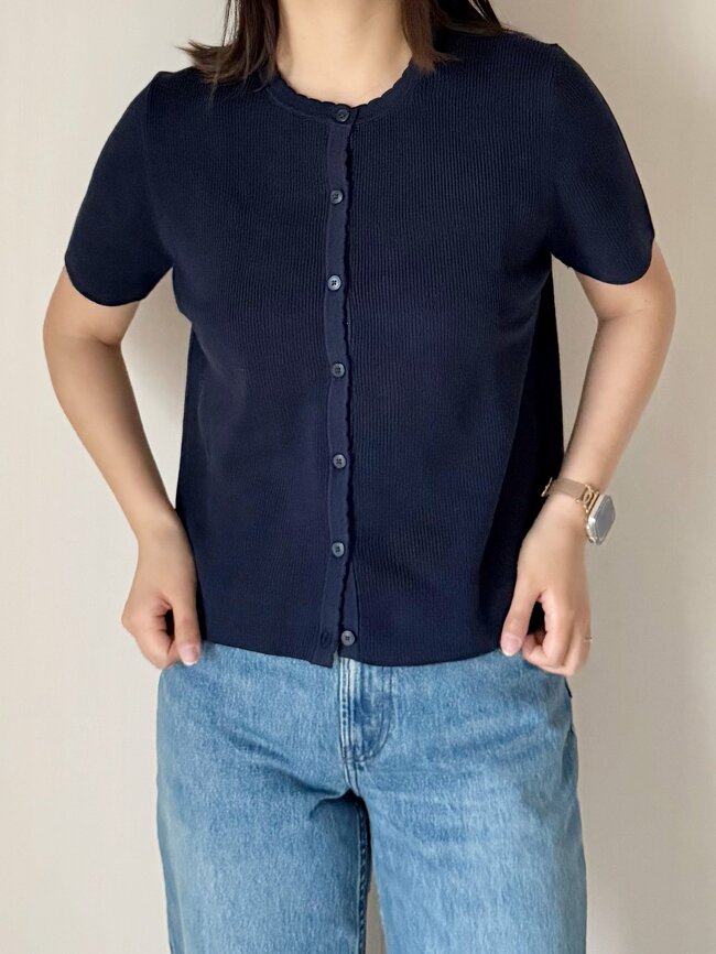 「色違いも購入予定」ユニクロの“着回しカーディガン”毎日着たいくらいお気に入り！「これからの季節にピッタリ」「サイズ感と形が上品」