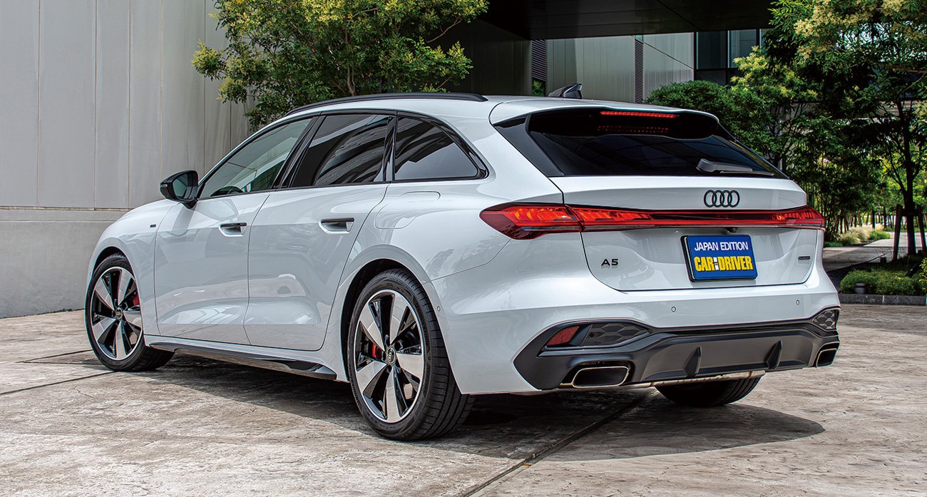 アウディA5アバントTFSI e-hybridクワトロSラインリアビュー