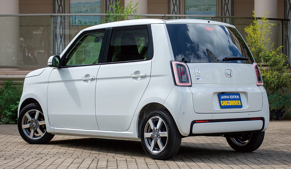 ホンダN-ONE e:Lリアビュー