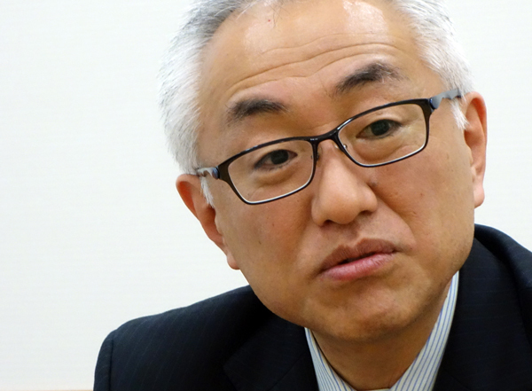 血圧測定をリアルタイムに近づければ<br />致命的な事態を回避できるようになる<br />――オムロンヘルスケア・荻野勲社長に聞く