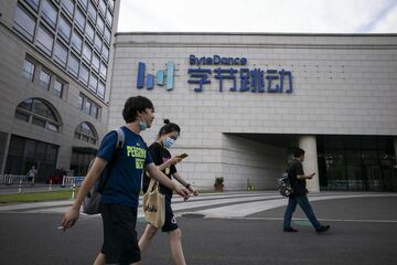 中国テク業界の人員削減に拍車、景気減速で痛み拡大