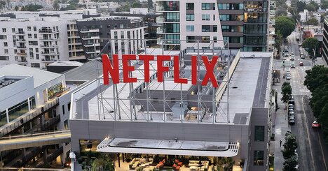 ネトフリが「真の勝者」 ワーナー買収断念も