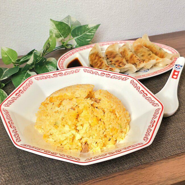 かわいすぎて全色まとめ買いした！セリアの「フランフランみたいな食器」がレトロかわいい…！お花の形が素敵なんです