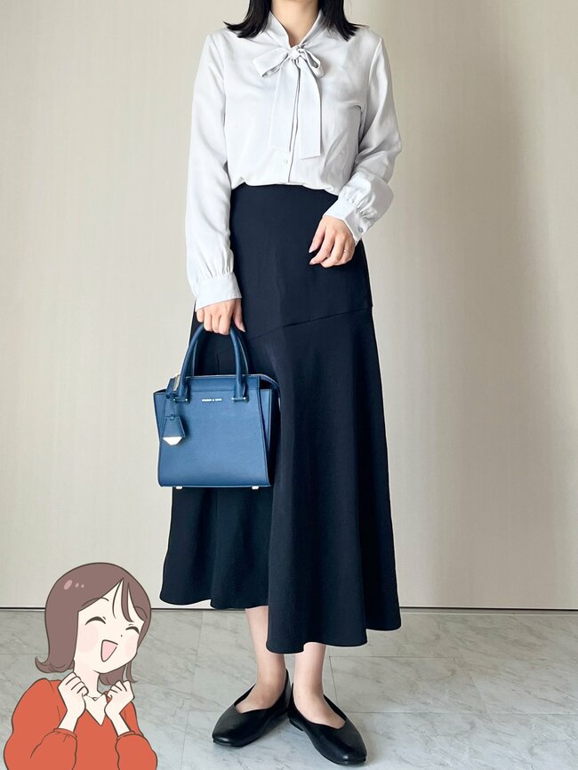 「色違いで2着購入しました」ユニクロの“大人かわいいトップス”たっぷり着回せてコスパ抜群!「着痩せ効果も期待できます」「いい買い物ができました!」