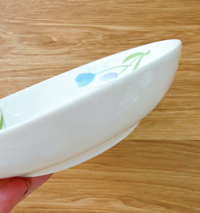 思わずまとめ買いした…！セリアの「昭和レトロな食器」チューリップ柄が可愛すぎる！