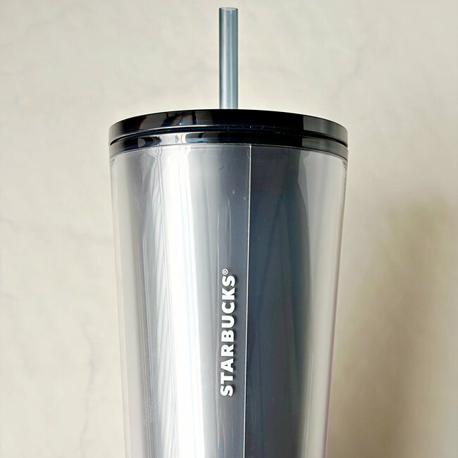 【スタバ】朝イチで買っちゃった！可愛すぎる「夜空みたいなタンブラー」満月とウサギのデザインがたまらない！《購入レビュー》