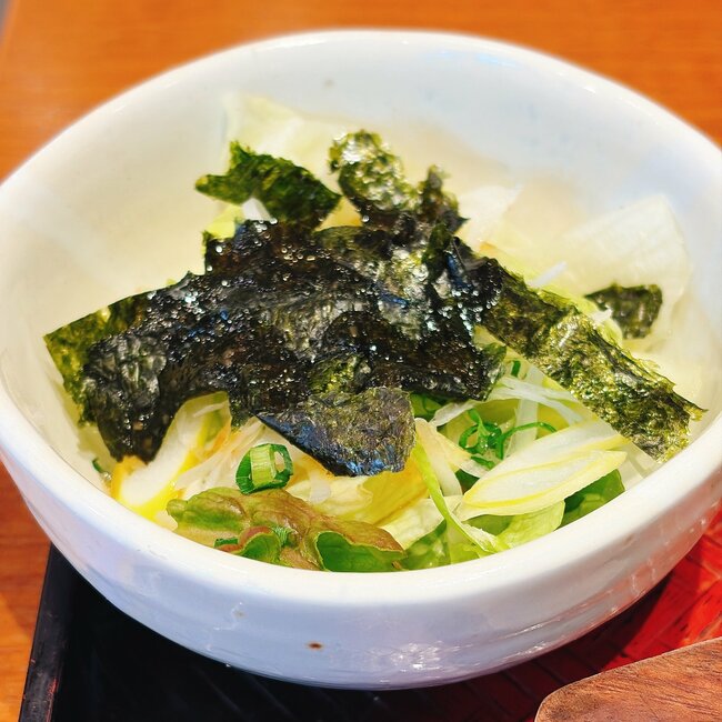 「お腹いっぱい大満足」「ボリュームたっぷり！」大戸屋の“1000kcal超え定食”お肉がジュージューで旨すぎる！「レギュラーメニューにして」