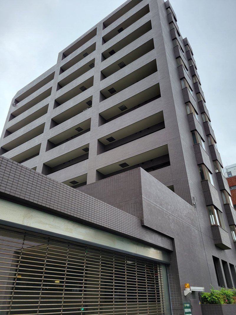 Raging Bull社が入居するマンション