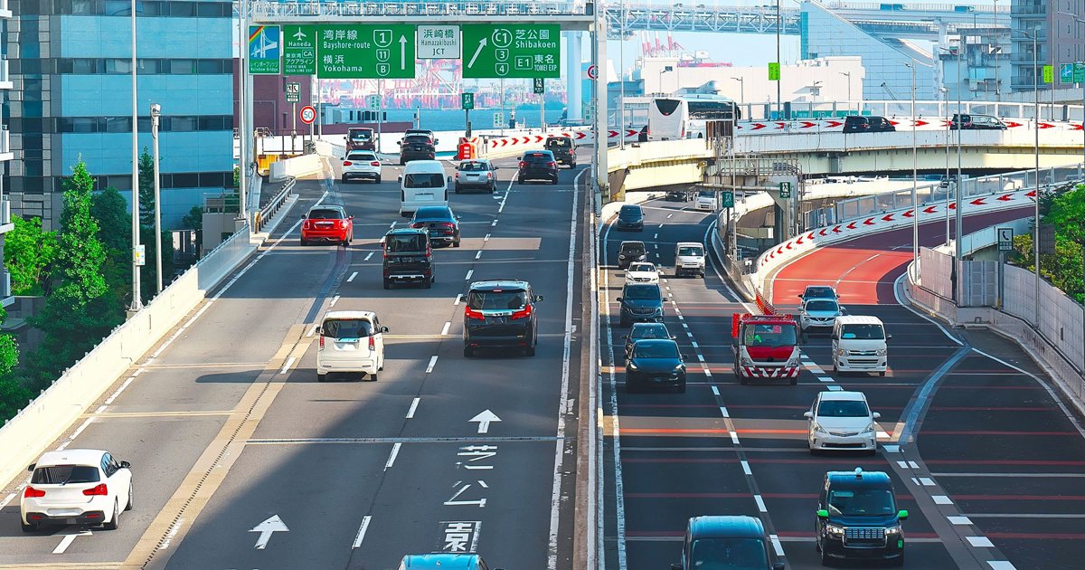高速道路で「ついやりがち」なNG行為…「30万円以下の罰金」「一発免停」の可能性も