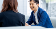 ダメなリーダーは部下に「何でも話して」と言う。優秀なリーダーは“意見を言えない部下”に何と言う?