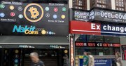 仮想通貨に走るトルコ市民、急落のリラに見切り