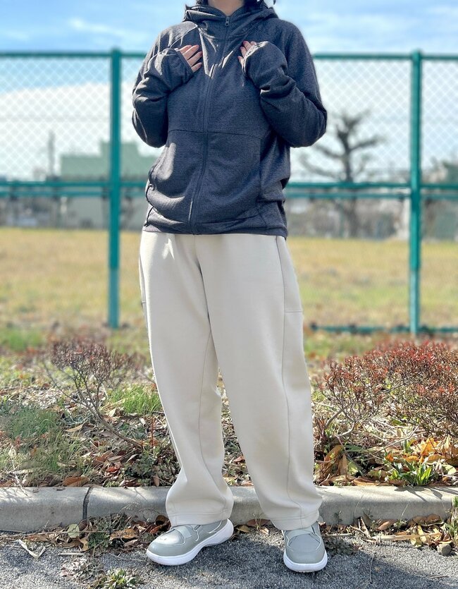 ワークマン、ありがとう…！昨年爆売れした「不審者パーカー」の新作が優秀すぎる！顔までUVカットできて天才だよ