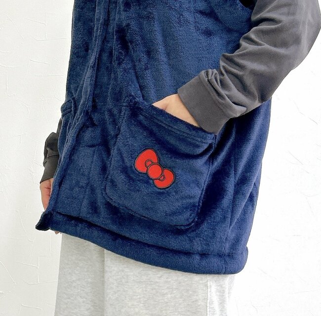 待って、しまむらヤバイ…!キティちゃんになれる「ふわふわトップス」がレトロかわいい!寒さ対策にもぴったりです!