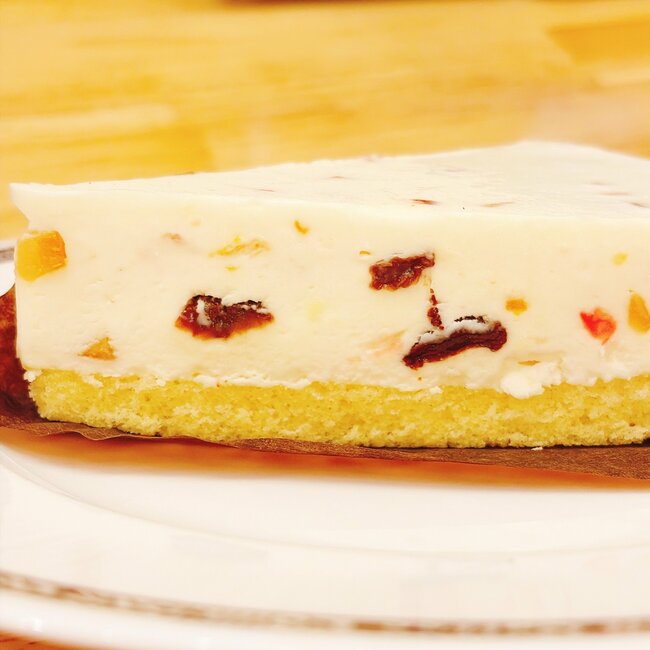 ほっぺ落ちるかと思った…！コメダ珈琲の“宝石みたいなスイーツ”ひと口の幸福度がスゴすぎる！「口どけがとても贅沢」「もろに私好みのお味」