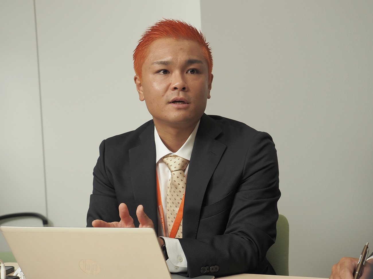 認知症の人との共創が評価されたYKKの「誰でも開け閉めがしやすいファスナー」。オレンジイノベーション・プロジェクトが目指す共生社会