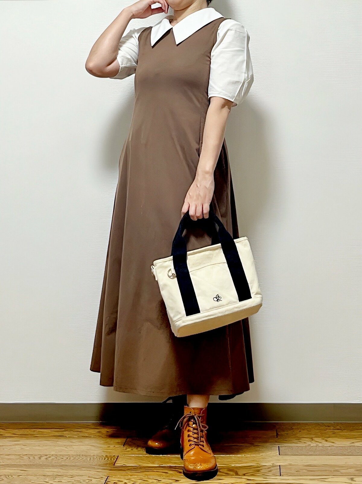 1990円→1490円に値下げ!GUの“華奢見えトップス”かわいいのに体型カバーできて嬉しい!「首まわりがキレイに見えます」「何にでも合わせやすい!」
