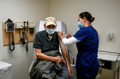 米FDA諮問委、一般への追加接種は支持せず