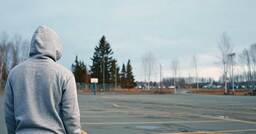 【不審者対策】「小さな違和感に気づける子ども」が必ず守っている4つのルール