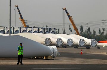 中国にライバル登場　インドが狙う「世界の工場」