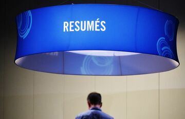 AIスキルなきテック系求職者、給与も役割も減る
