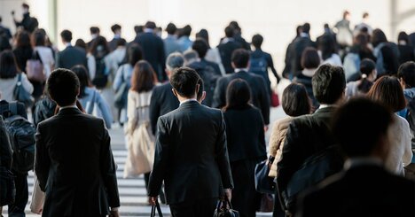 中途採用比率が過去最高37.6％に、新卒一括採用と終身雇用が「もう限界」の理由