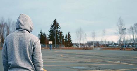 【不審者対策】「小さな違和感に気づける子ども」が必ず守っている4つのルール