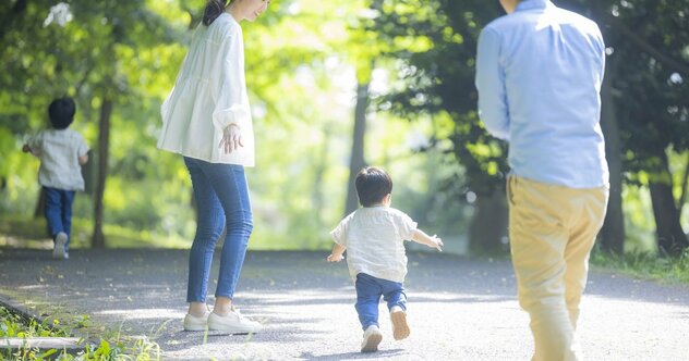 「自然でよく遊ぶ子」はなぜお金に強いのか？金融のプロが気づいた〈3つの理由〉