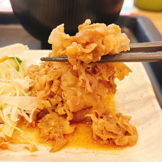 「これで400円は安いな~」「毎日食べに行こうかな」松屋の“ボリューム満点モーニング”朝からガッツリ食べたいときにピッタリ!「安すぎて豚汁も頼んじゃった」