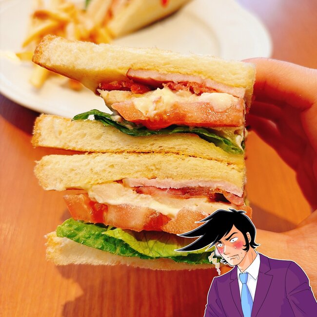 「子どもの頃からずっと好き」ロイヤルホストの“てんこ盛りサンド”お肉が3種類入りで贅沢すぎる！「具がボリューミーでおいしかった」「かなりお腹いっぱいになる」