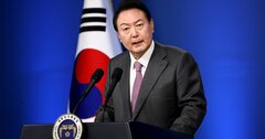 騒がしい隣人が越して来た　その名は韓国大統領