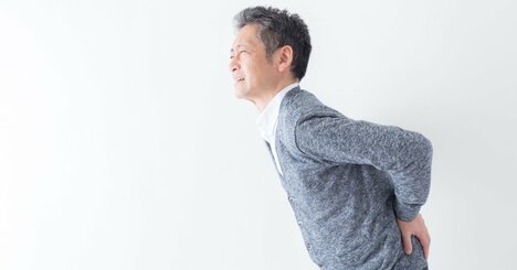 【危険】整体師が教える「歩くたびに身体が歪む人」の歩き方