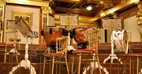 世界最高峰の楽団「ウィーン・フィル」、曲者を束ねる楽団長・事務局長コンビの妙