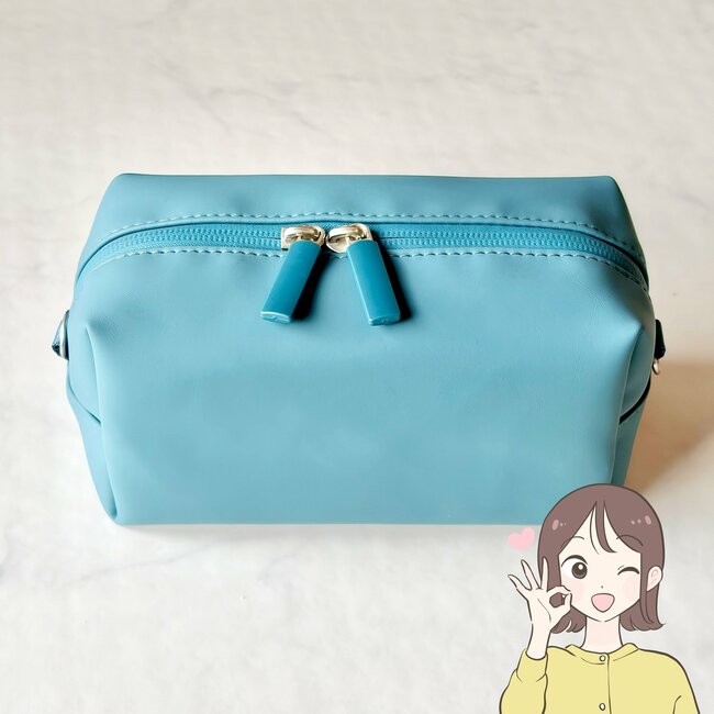 カードや診察券が100枚入った！無印良品の“ポケットたくさんポーチ”通院バッグにもなって天才すぎる！「軽くて疲れない」「毎日愛用しています！」