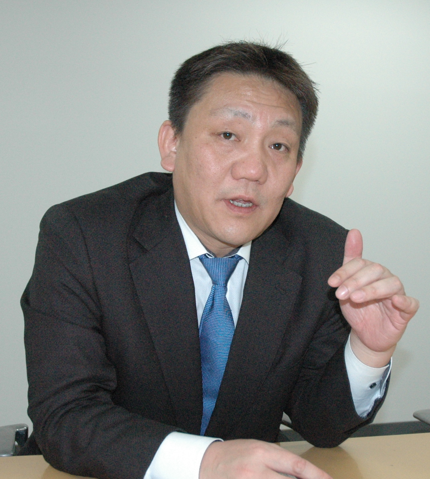 中尾慎太郎