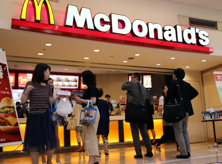 2015年、異物混入事件でボコボコに叩かれたマクドナルド