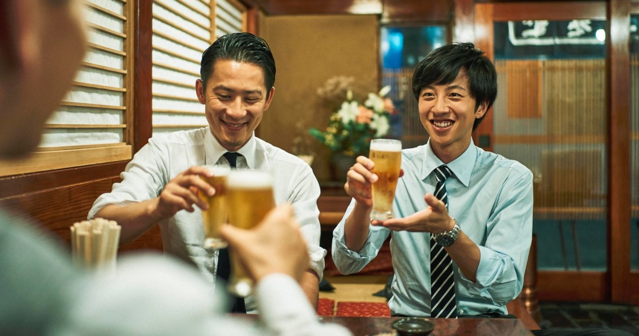 新入社員を飲みに誘ったら「それって仕事ですか？」→何と返すのが大人の対応？