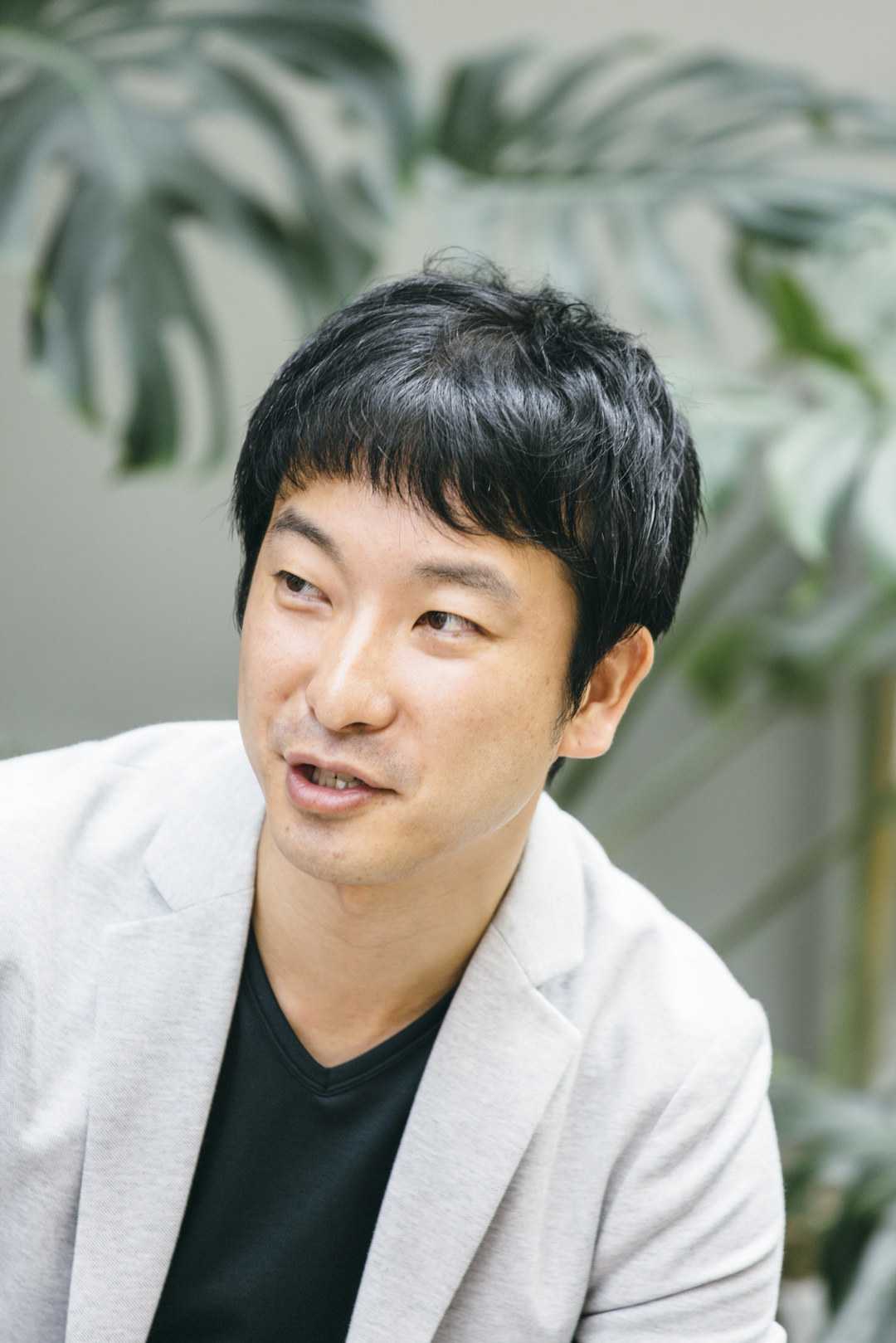 経営戦略やファイナンス……「思考の土台」と「基礎知識」、どちらを先に身につけるべき? 琴坂将広×朝倉祐介<特別対談 前編>