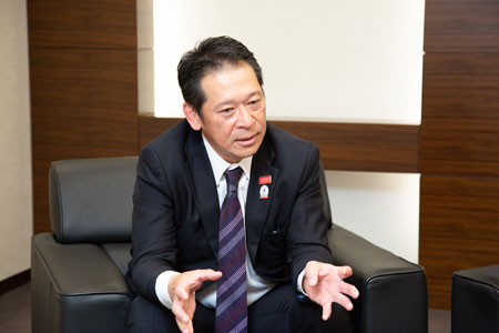 川端良三