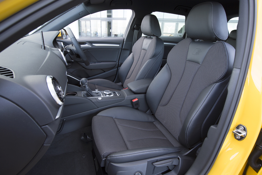 コンパクトな高級車として人気 <br />Audi A3がより安全により便利に<br />