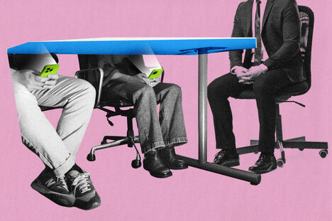 会議中にスマホ見る従業員、怒るCEOたち