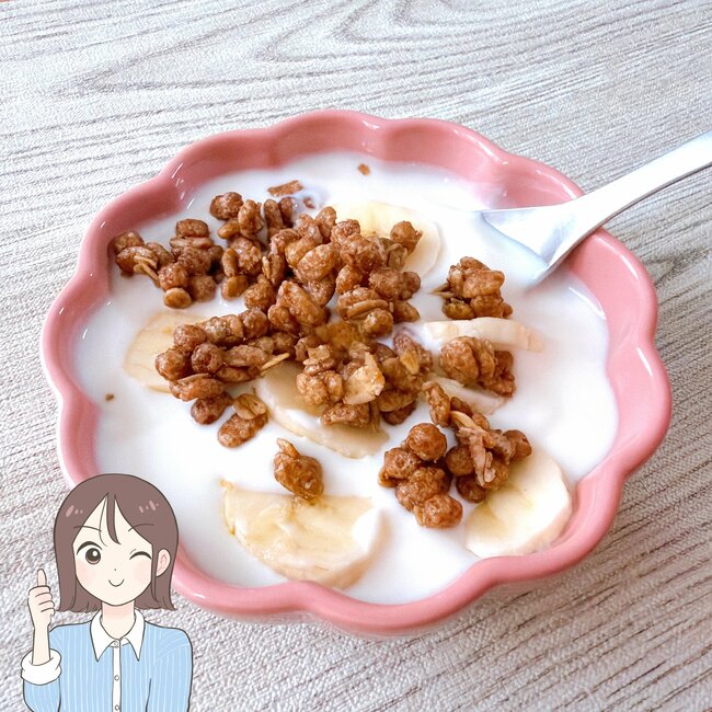 かわいすぎて全色まとめ買いした！セリアの「フランフランみたいな食器」がレトロかわいい…！お花の形が素敵なんです