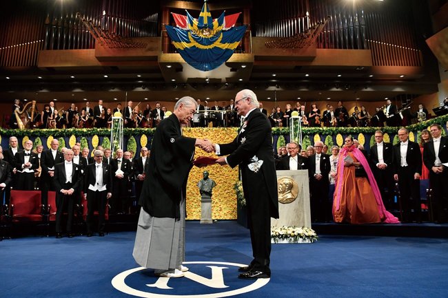 ノーベル賞授賞式に出席した京都大学の本庶佑特別教授