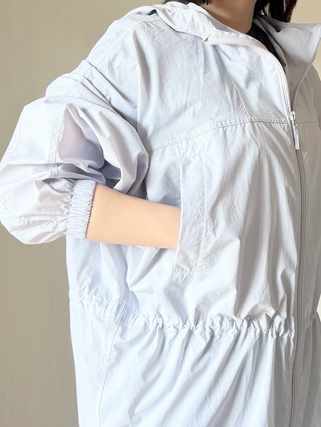 体型カバーしながら日焼け対策できちゃう！ユニクロの“おしりまで隠せるパーカー”通気性バツグンで涼しい！「断然きれいめに着られます」「薄くて軽く持ち歩きに便利そう」